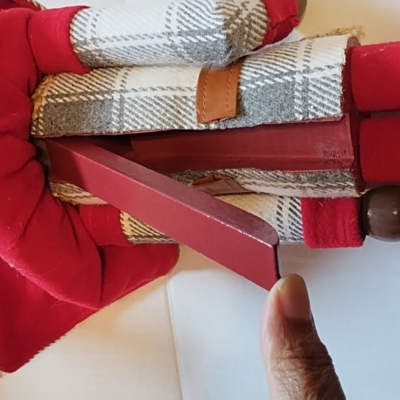 Holiday Living Nutcracker 21.5 inches - Picture 15 of 16